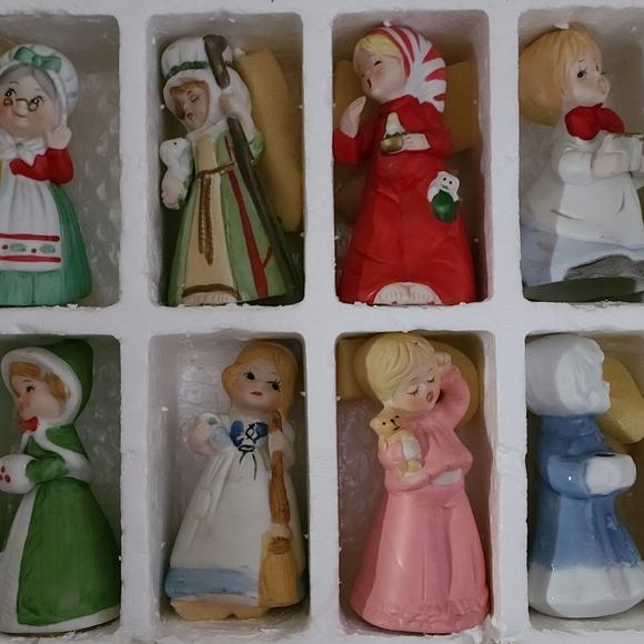 Merri-Bells collection porcelain figurines - Picture 8 of 8